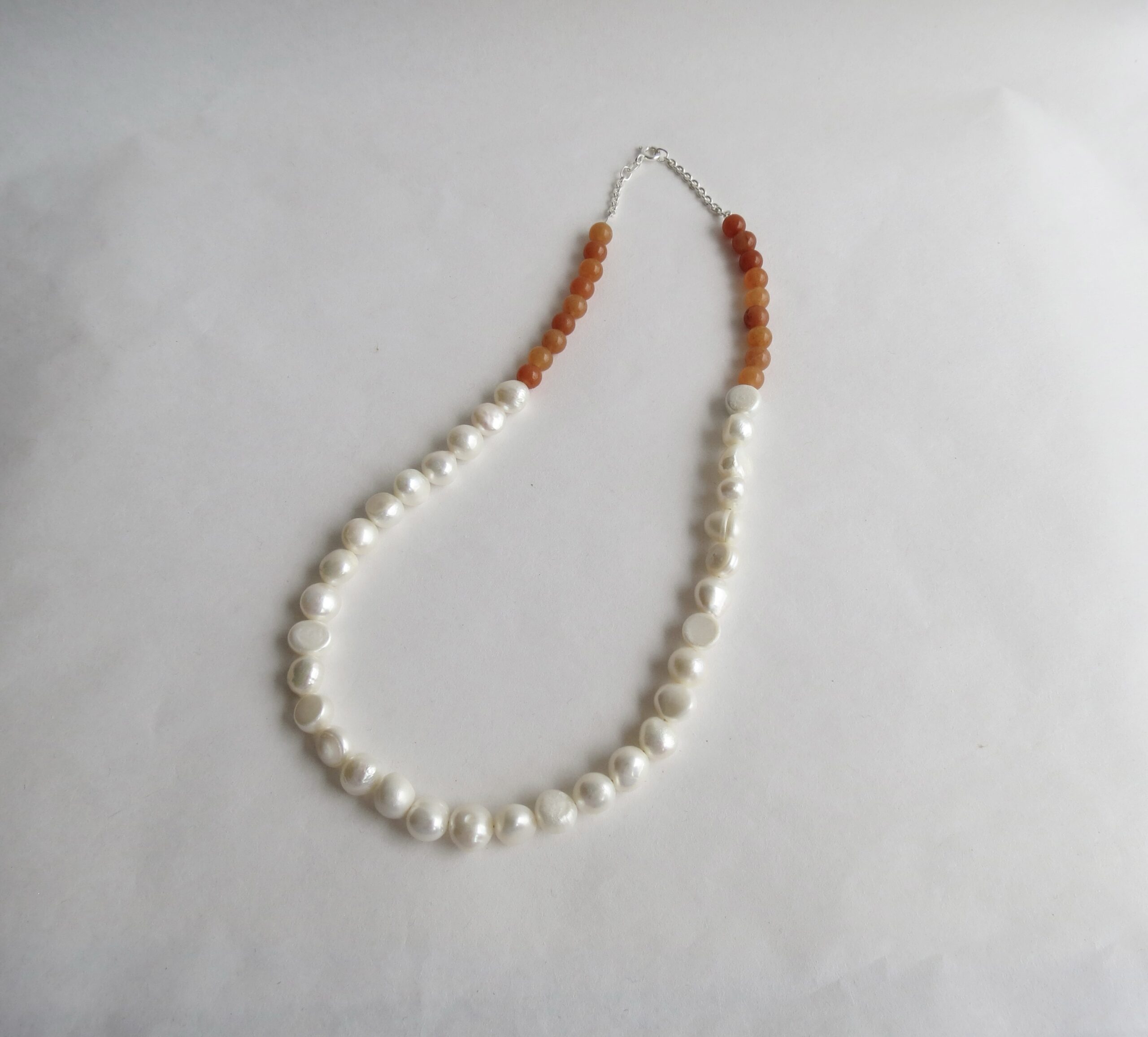Kæde med ferskvandsperler